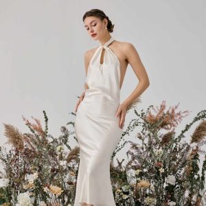 Đầm lụa cổ yếm cao cấp