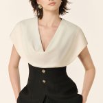 Set Váy Lụa Thiết Kế Áo Cổ Đổ Và Chân Váy Đính Nút